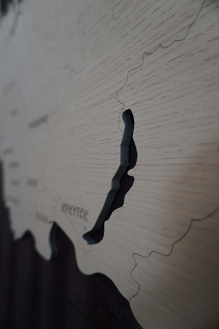 Карта Байкала и Иркутска из дерева